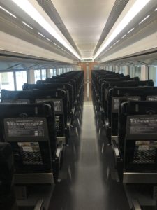 仙台E657車内