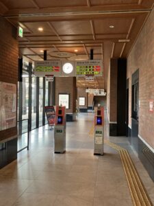 上熊本駅改札口